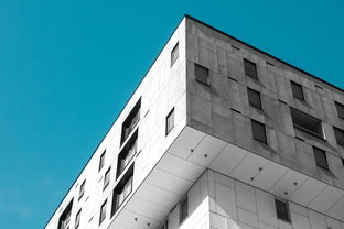 几何与光影 城市背景下的建筑诗篇